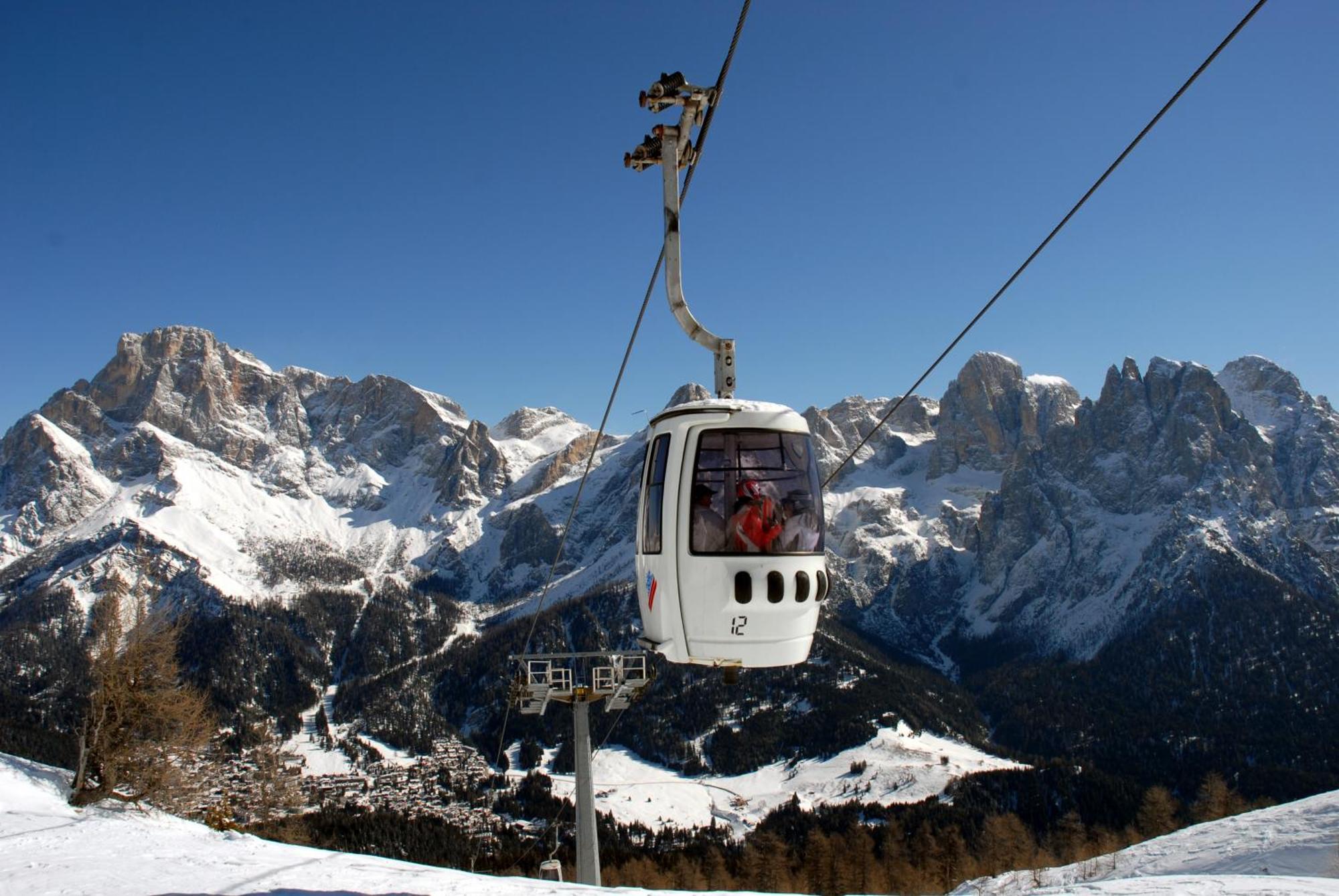 Sporting Aparthotel San Martino Di Castrozza Exterior photo