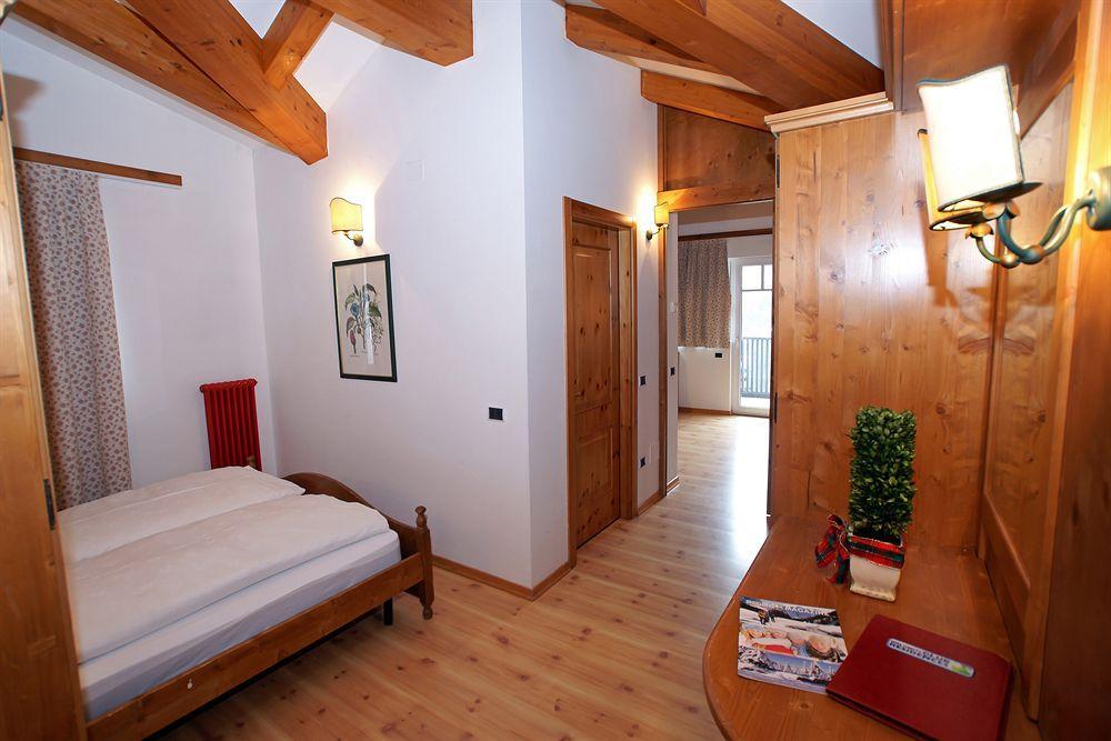 Sporting Aparthotel San Martino Di Castrozza Exterior photo